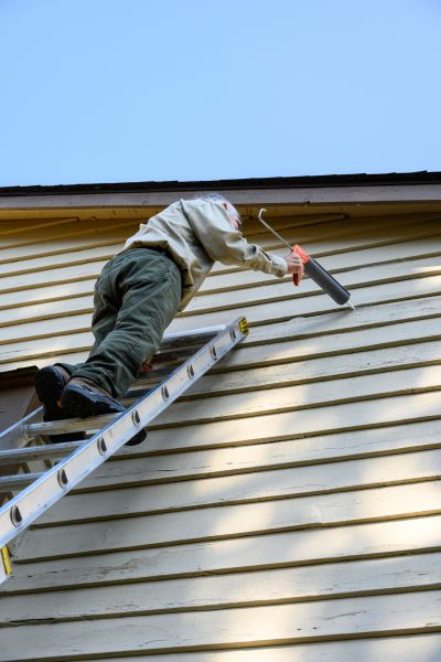 Cost of Exterior Caulking in Lawton